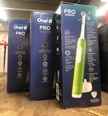 QUANTITY OF HEALTH & BEAUTY ITEMS TO INCLUDE ORAL-B PRO JUNIOR KIDS ELECTRIC TOOTHBRUSH, 1 TOOTHBRUSH HEAD, 3 MODES WITH KID-FRIENDLY SENSITIVE MODE, FOR AGES 6+, 2 PIN UK PLUG, GREEN: LOCATION - E R