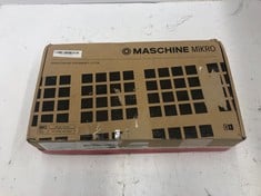 NATIVE INSTRUMENTS MASCHINE MIKRO MK3 KEYBOARD. [JPTE72784]: LOCATION - O RACK