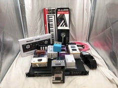 QUANTITY OF MUSIC ITEMS TO INCLUDE FX600 DIGITAL MULTI-FX PEDAL: LOCATION - U RACK