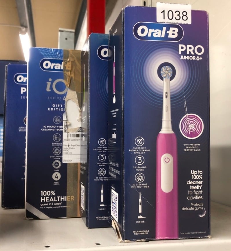 QUANTITY OF HEALTH & BEAUTY ITEMS TO INCLUDE ORAL-B PRO JUNIOR KIDS ELECTRIC TOOTHBRUSH, 1 TOOTHBRUSH HEAD, 3 MODES WITH KID-FRIENDLY SENSITIVE MODE, FOR AGES 6+,  UK PLUG, PURPLE: LOCATION - FRONT R