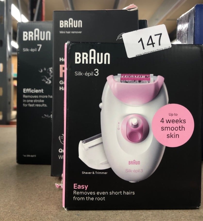 QUANTITY OF HEALTH & BEAUTY ITEMS TO INCLUDE BRAUN SILK-ÉPIL 3, CORDED EPILATOR FOR HAIR REMOVAL, WEEKS OF SMOOTH SKIN, WITH LADY SHAVER HEAD & TRIMMER COMB, 3-031, PINK: LOCATION - A RACK