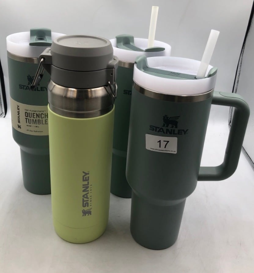 QUANTITY OF ITEMS TO INCLUDE STANLEY QUENCHER H2.0 FLOWSTATE TUMBLER 1.2L - COLD FOR 11 HOURS - ICED FOR 48 HOURS - WATER BOTTLE WITH STRAW, HANDLE AND LID - DISHWASHER SAFE - TRAVEL MUG FOR COLD OR