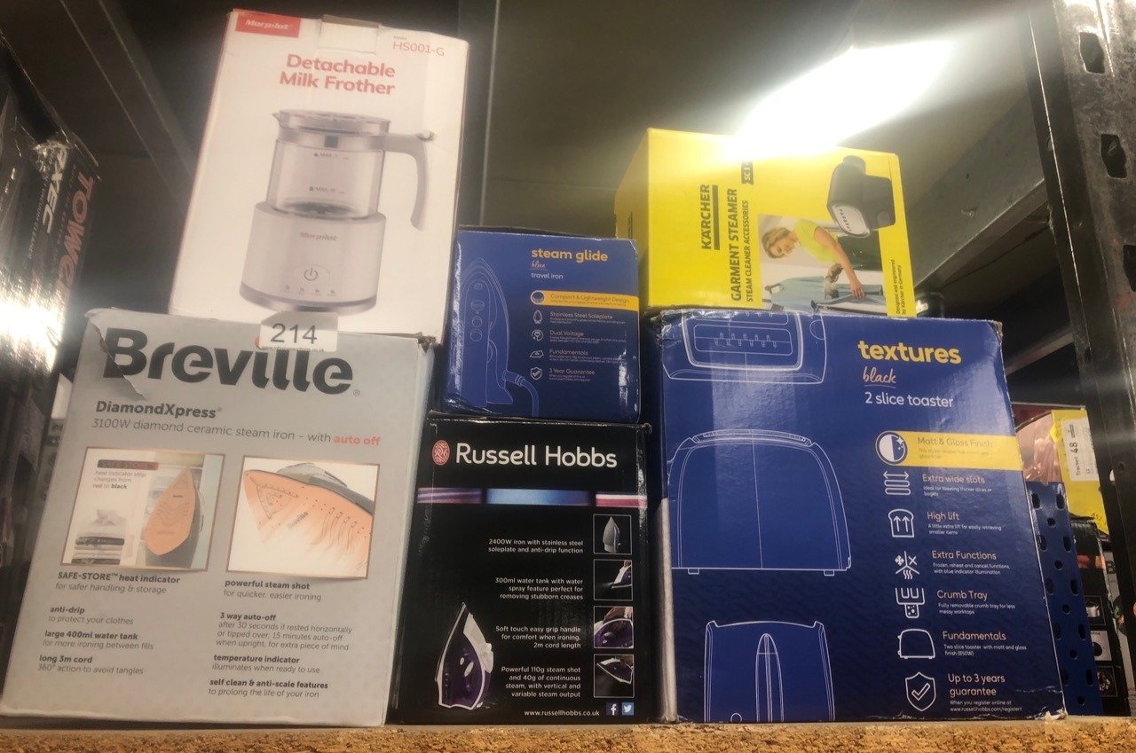 QUANTITY OF KITCHEN & APPLIANCES ITEMS TO INCLUDE BREVILLE DIAMONDXPRESS STEAM IRON | 3100 W | 200G STEAM SHOT | MULTI-DIRECTIONAL DIAMOND CERAMIC SOLEPLATE | 400 ML EASY-FILL WATER TANK WHITE & ROSE