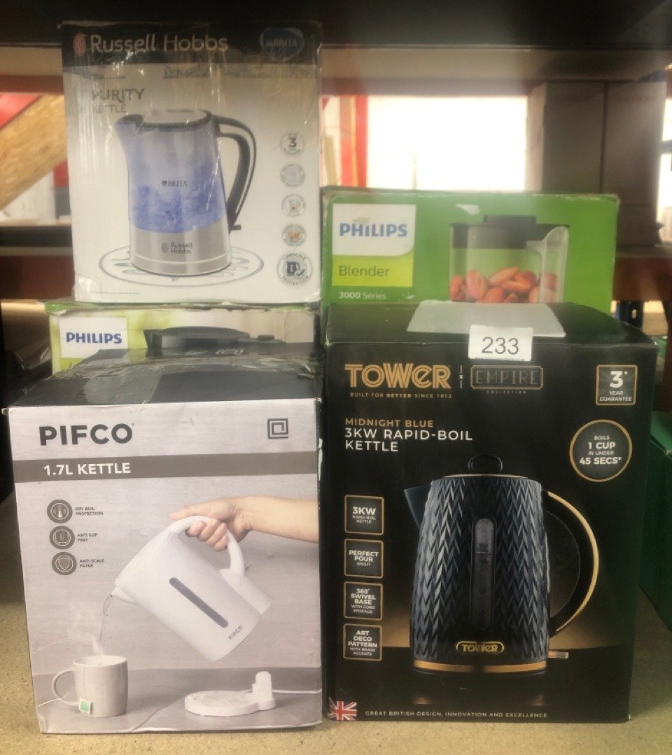 QUANTITY OF KITCHEN & APPLIANCES ITEMS TO INCLUDE TOWER T10052MNB EMPIRE 1.7 LITRE KETTLE WITH RAPID BOIL, REMOVABLE FILTER, 3000W, MIDNIGHT BLUE WITH BRASS ACCENTS: LOCATION - B RACK