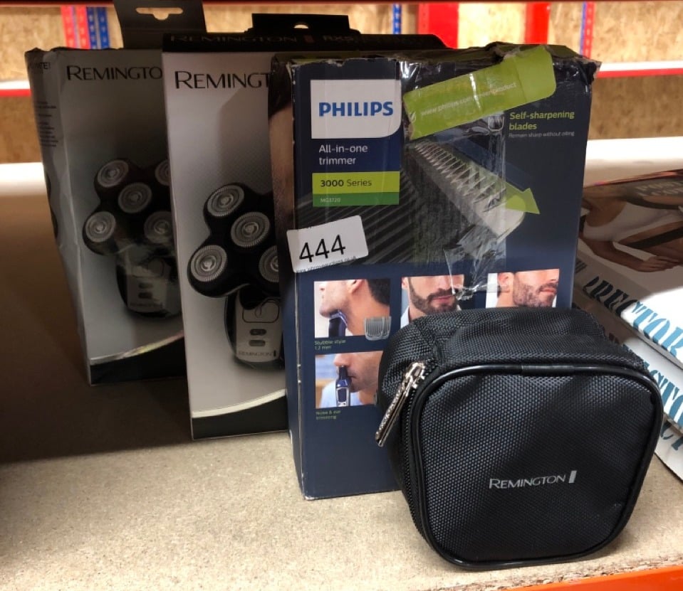 QUANTITY OF HEALTH & BEAUTY ITEMS TO INCLUDE PHILIPS 7-IN-1 ALL-IN-ONE TRIMMER, SERIES 3000 GROOMING KIT FOR BEARD & HAIR WITH 7 ATTACHMENTS, INCLUDING NOSE TRIMMER, SELF-SHARPENING BLADES, UK 3-PIN