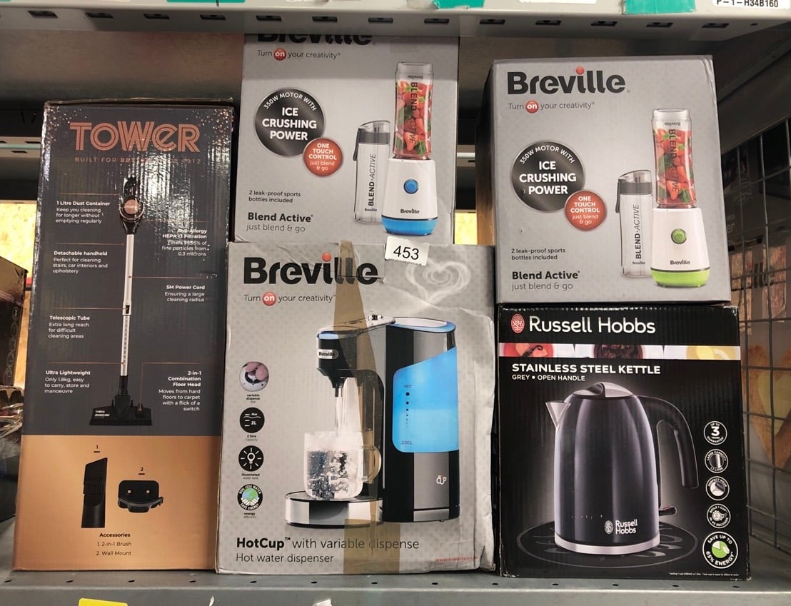 QUANTITY OF KITCHEN & APPLIANCES ITEMS TO INCLUDE BREVILLE BLEND ACTIVE PERSONAL BLENDER & SMOOTHIE MAKER | 350W | 2 PORTABLE BLEND ACTIVE BOTTLES (600ML) | LEAK PROOF LIDS | WHITE & GREEN [VBL246]: