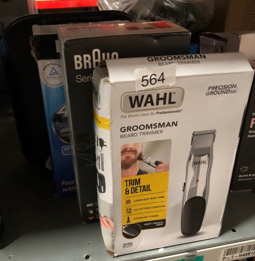 QUANTITY OF ITEMS TO INCLUDE WAHL GROOMSMAN RECHARGEABLE BEARD TRIMMER, GIFTS FOR HIM, BEARD TRIMMERS FOR MEN, STUBBLE TRIMMER, MALE GROOMING , CORDLESS BEARD TRIMMER, BEARD CARE KIT: LOCATION - D RA