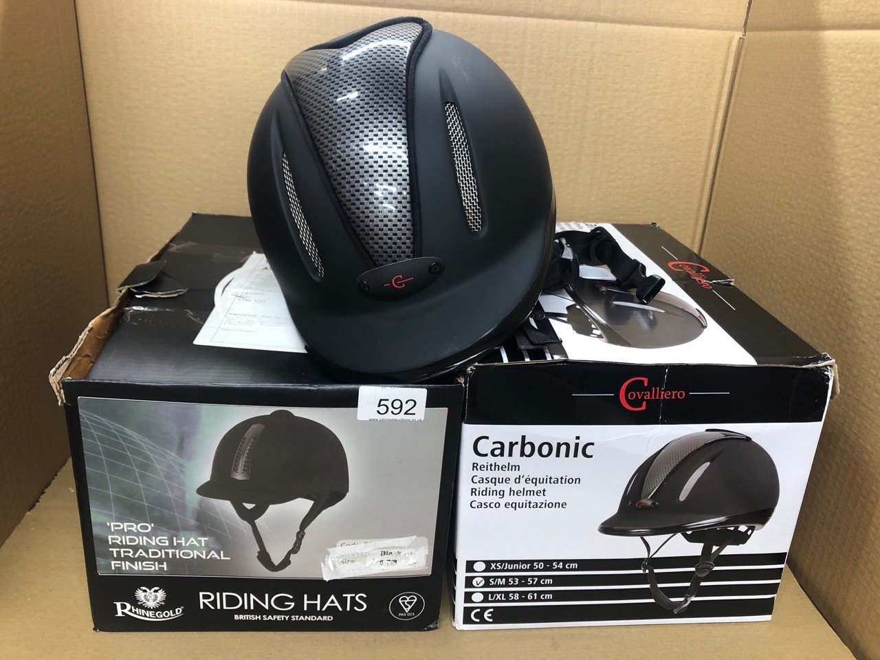 QUANTITY OF SPORTS & EXERCISE ITEMS TO INCLUDE COVALLIERO CARBONIC VG1 RIDING HELMET ANTHRACITE 53-57 CM: LOCATION - D RACK