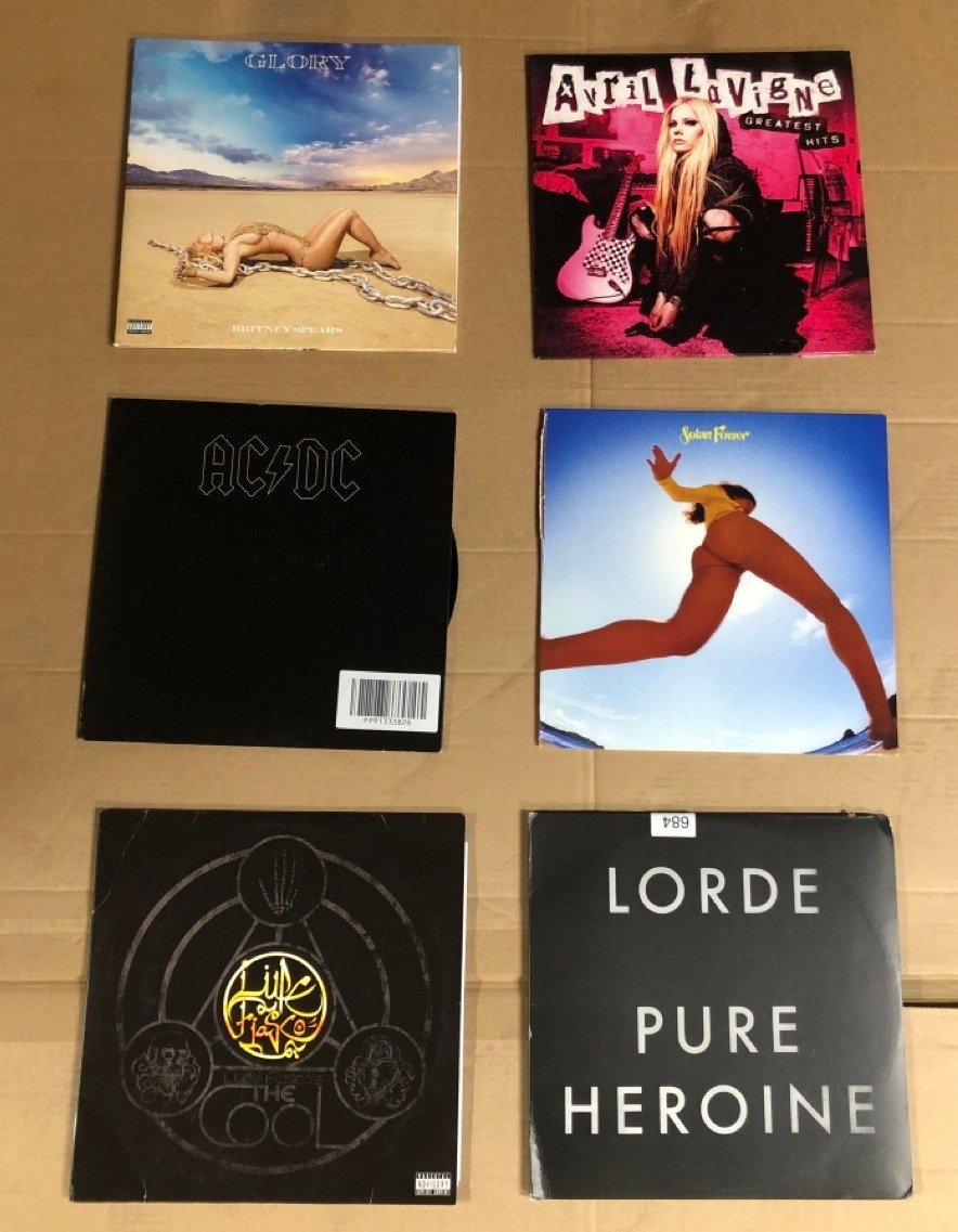 QUANTITY OF VINYLS TO INCLUDE PURE HEROINE [VINYL]: LOCATION - E RACK