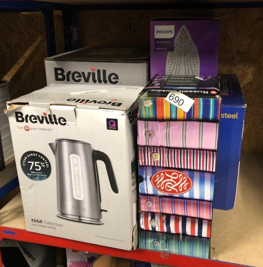 QUANTITY OF KITCHEN & APPLIANCES ITEMS TO INCLUDE BREVILLE EDGE LOW STEAM KETTLE | 1.7L | 3KW FAST & QUIET BOIL KETTLE | ENERGY EFFICIENT | BRUSHED STAINLESS STEEL [VKT236]: LOCATION - E RACK