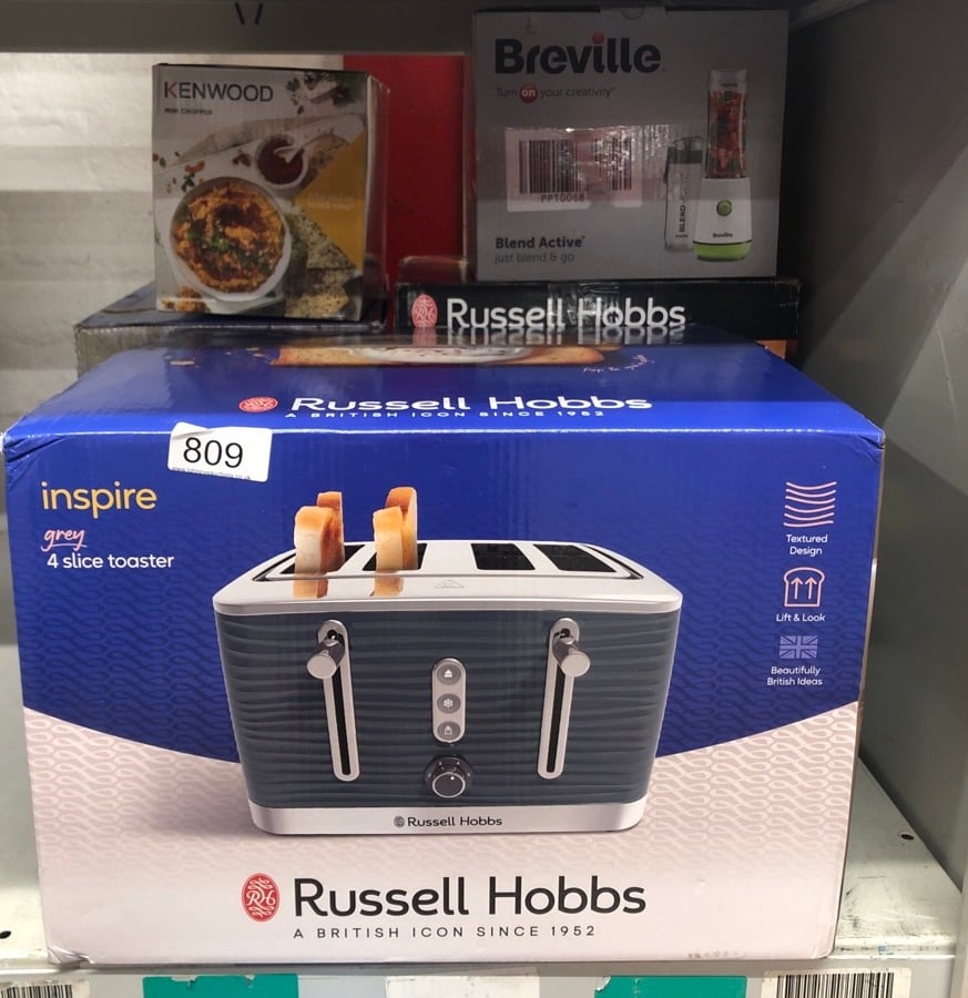 QUANTITY OF KITCHEN & APPLIANCES ITEMS TO INCLUDE RUSSELL HOBBS INSPIRE 4 SLICE TOASTER (EXTRA WIDE SLOTS, HIGH LIFT FEATURE, 6 BROWNING LEVELS, FROZEN/CANCEL/REHEAT FUNCTION WITH BLUE LED ILLUMINATI