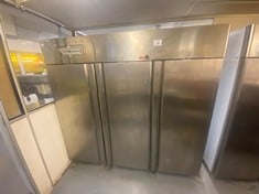 2007 Desmon Goldline GM21 - UK 3 Door Refridgerator