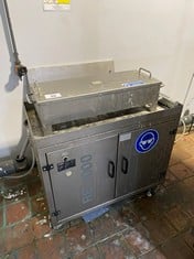 2013 Adeon RE-1000 Cleaning Station s/n 1777