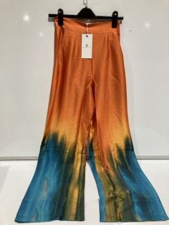 1 X BOX OF PREMIUM DESIGNER APPAREL TO INCLUDE FOREVER UNIQUE MULTI ORANGE SATIN WIDE LEG TROUSER UK 6