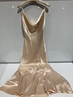 1 X BOX OF PREMIUM DESIGNER APPAREL TO INCLUDE FOREVER UNIQUE PINK NET DRESS UK 8