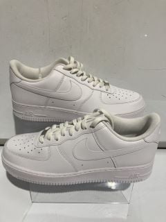 AIR FORCE 1 '07 WHITE TRAINERS SIZE 12