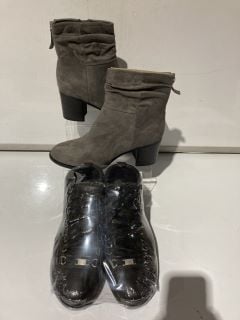 GREY HEELED BOOTS SIZE 9 + BALENCIAGA BLACK TRAINERS SIZE 6.5