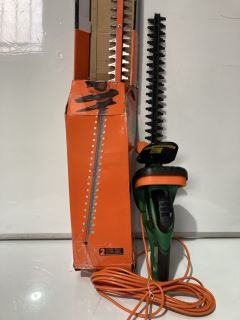 BLACK+DECKER LITHIUM BATTERY HEDGE TRIMMER + HAWKSMOOR HEDGE TRIMMER