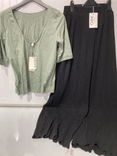 JAEGER TEAL SHIRT SIZE 16 + GINI LONDON LOUNGE WEAR WIDE LEG TROUSERS BLACK SIZE L + GINI LONDON LOUNGE WEAR WIDE LEG TROUSERS GREEN SIZE M