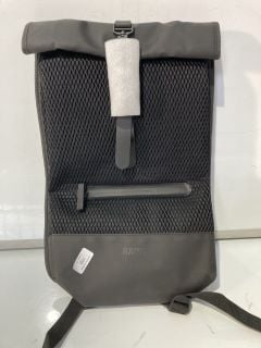 RAINS ROLLTOP RUCKSACK MESH W3 BLACK