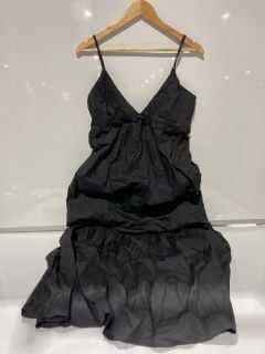 RIVER ISLAND DRESS BLACK SIZE 10 + RIVER ISLAND DRESS SIZE 12 RRP £90