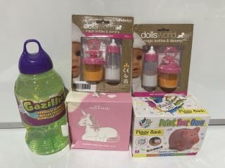 BOX OF ITEMS TO INCLUDE BUBBLE KIDZ GIANT BUBBLE KIT