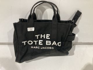 MARC JACOBS THE TOTE BAG