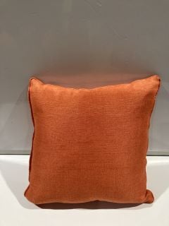 4X ORANGE PILLOWS