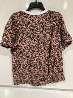 4 X FLOWER PRINT T-SHIRTS SIZE 12/14/20 TOTAL RRP £80