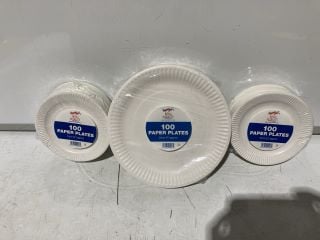 1 X BOX OF KITCHEN ITEMS TO INCLUDE PAPER PLATES