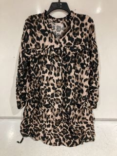 4 X PREMIUM DESIGNER APPAREL TO INCLUDE ANIMAL PRINT TOP SIZE 14 TOTAL RRP £100