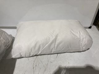 3 X WHITE PILLOWS