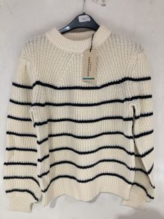 2 X DESIGNER APPAREL TO INCLUDE SCOTCH & SODA AMSTERDAM WOOLY JUMPER SIZE 14 TOTAL RRP £130