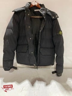 1 X STONE ISLAND COAT SIZE M TOTAL RRP £699