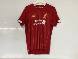 BOX OF CLOTHES TO INCLUDE LIVERPOOL FOOTBALL SHIRT SIZE XLB