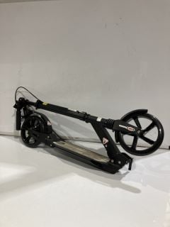 BLACK URBAN SCOOTER