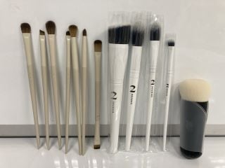 MORPHE 4 PIECE BRUSH A COLLECTION & BAG (192608221625) RRP £25 M X ARIEL 8 PIECE EYE BRUSH SET (192608235110)