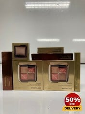 COLLECTION OF HOURGLASS TO INCLUDE AMBIENT LIGHTING POWDER 1.3G AMBIENT LIGHTING PALETTE 1.4G X 4 RRP £164