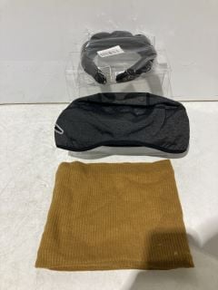 BOX OF ACCESSORIES TO INCLUDE BROWN NECK WARMER