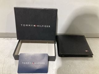 TOMMY HILFIGER LEATHER WALLET