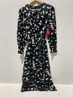 3 X AX PARIS BLACK PRINTED WRAP OVER MIDI DRESS SIZE 6 RRP £30