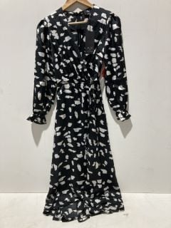 2 X AX PARIS BLACK PRINTED WRAP OVER MIDI DRESS SIZE 6 RRP £30