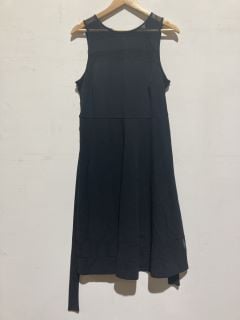 BOX OF PREMIUM DESIGNER APPAREL TO INCLUDE LUXE BLUE RUFFLE PLUNGE GRADUATED HEM MAXI DRESS SIZE UK 12