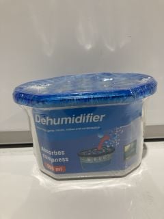 BOX OF DEHUMIDIFIERS 500ML ABSORBS DAMPNESS