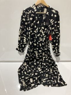 2 X AX PARIS BLACK PRINTED WRAP OVER MIDI DRESS SIZE 6 RRP £60