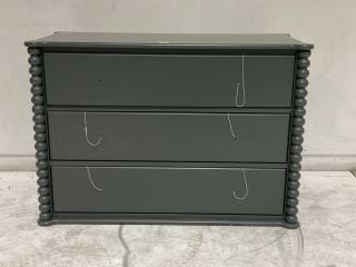 1 X BOBBIN 3 DRAWER CHEST, GREEN RRP £499