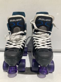 BAUER ROLLER SKATES SIZE 7