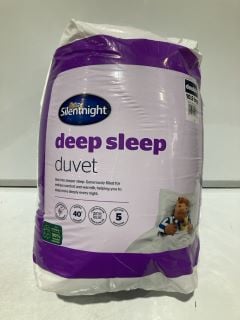 BOX OF X4 DUVETS