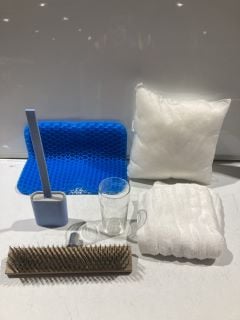 BOX OF ITEMS TO INCLUDE SMALL SQUARE PILLOW