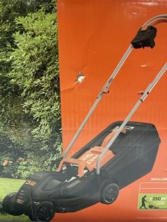 1 X BLACK DECKER SMALLER LAWN MOWER RRP £155